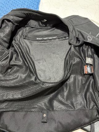 Chaqueta de moto negra