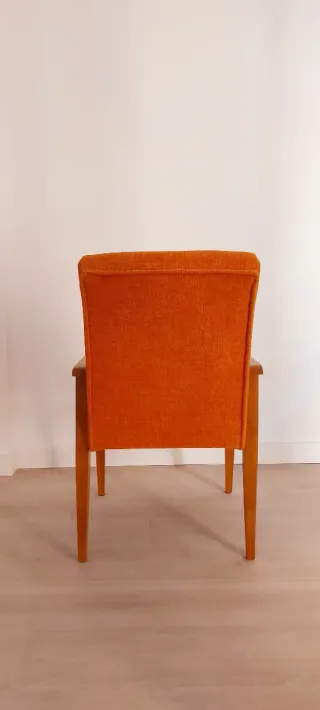 Butaca de madera maciza