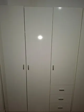 Se venden 2 Armario de 3 puertas blancos