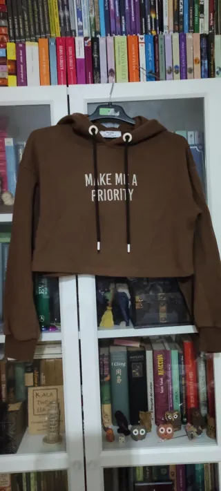 Lote 4 prendas Bershka: 3 sudaderas y 1 jersey