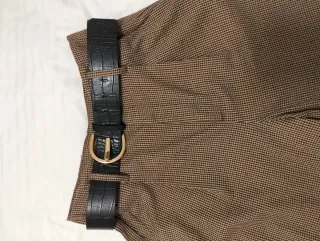 Pantalón Zara con cinturón