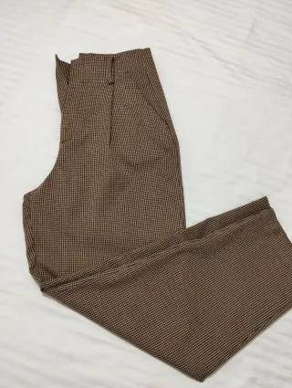 Pantalón Zara con cinturón