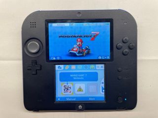 Nintendo 2DS Negra y Azul con juego Mario Karts