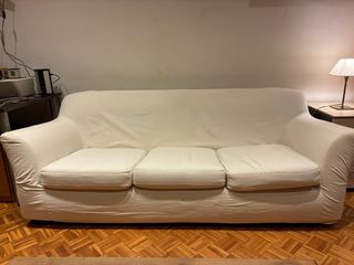 Divano bianco IKEA a tre posti con fodera lavabile