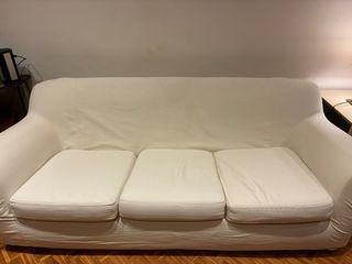 Divano bianco IKEA a tre posti con fodera lavabile