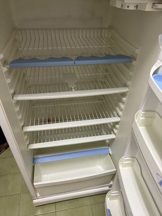 Frigorífico y congelador Whirlpool blanco