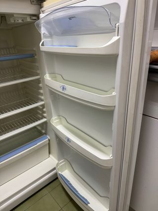 Frigorífico y congelador Whirlpool blanco