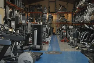 Attrezzatura palestra completa