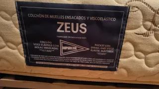Colchón de muelles ensacados y viscoelastico