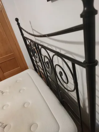 Estructura Cama Metal Negra 1,40 + Colchón 1,35