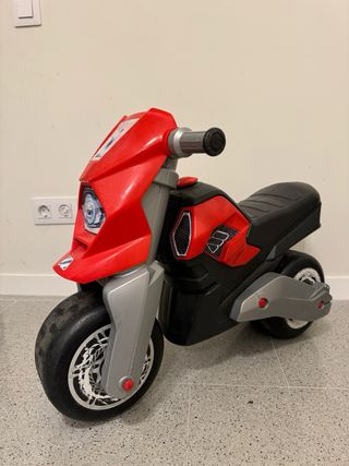 MOLTO Correpasillos XTREM Moto Roja