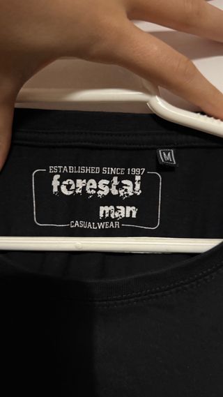 Camiseta negra básica