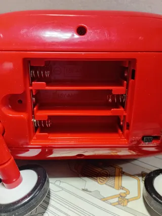 Coche de juguete con muñeco Pocoyo