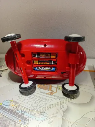 Coche de juguete con muñeco Pocoyo