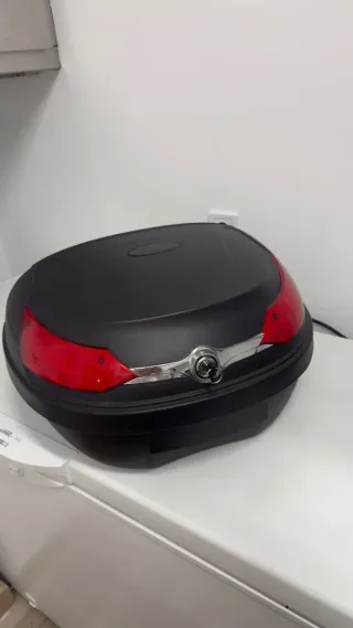 Maleta Baúl Moto Universal Negra