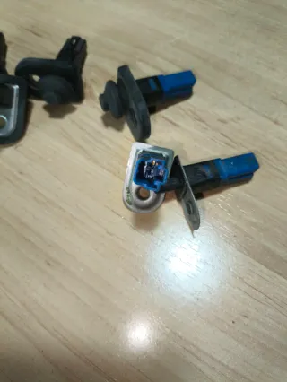 Interruptor Luz Puerta Mitsubishi Montero V20