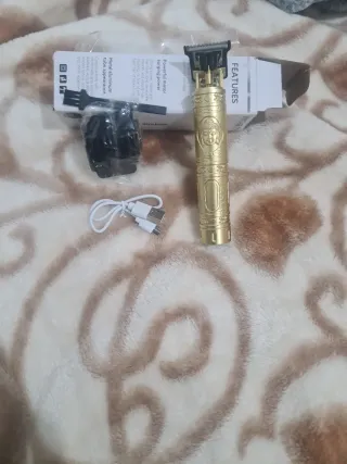 Máquina Cortapelo Vintage T9 Dorada