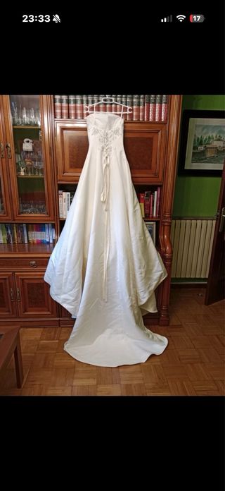 Vestido de Novia con Estola