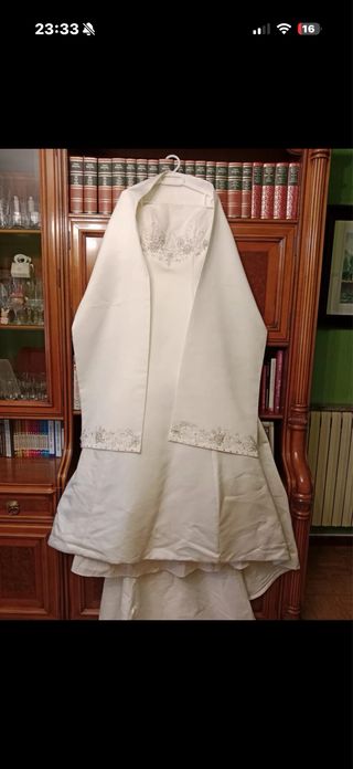 Vestido de Novia con Estola