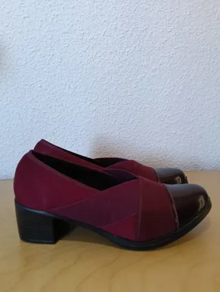 Zapatos mujer de tacón bajo burdeos. N°40