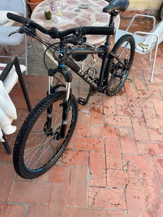 Bicicleta B-Twin Rockrider 500