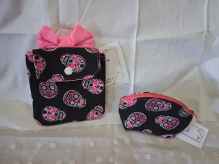 Monedero y neceser con lazo
