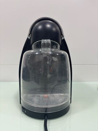 Cafetera Krups Nespresso Negra + caja COMO NUEVA