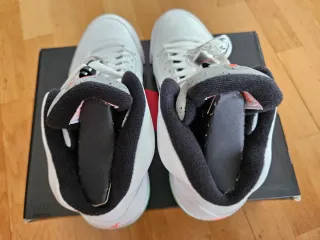 Air Jordan 5 Retro 'Pro Stars'. Talla 43.  Nuevas.