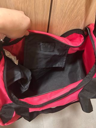 Mochila deportiva Nike rosa y negra