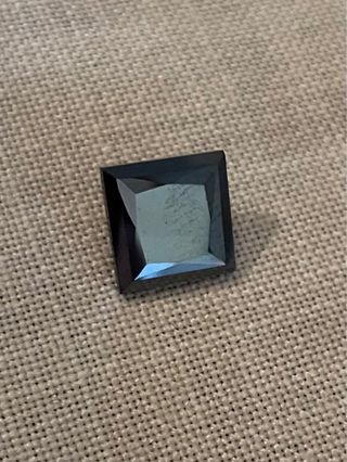 Diamante Negro Talla Princesa 7.27 CT.