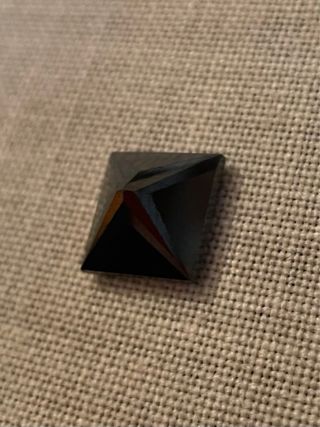 Diamante Negro Talla Princesa 7.27 CT.