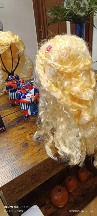 Peluca rubia larga carnaval