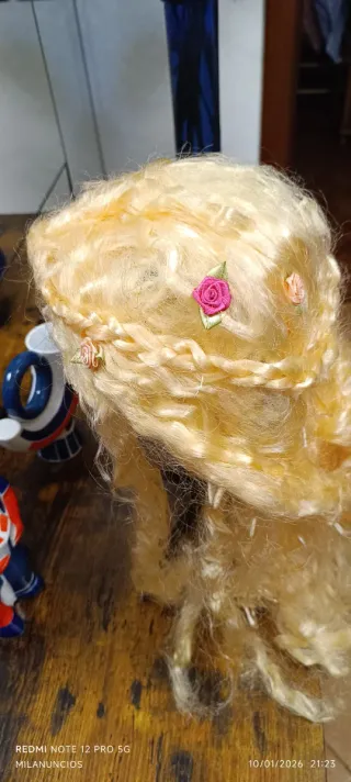 Peluca rubia larga carnaval