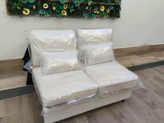 Sofá 2 plazas beige nuevo