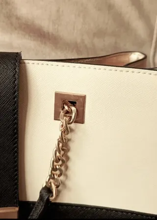 Bolso Piel Grabada Purificación García Negro/Beige