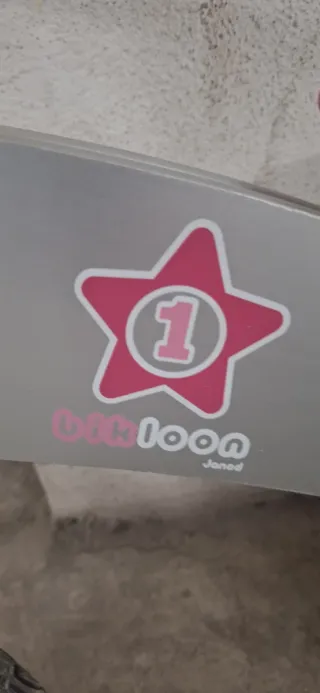 Bicicleta de equilibrio madera rosa