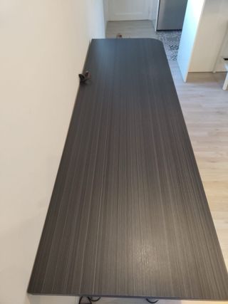 Mesa escritorio Kibuc negra patas metálicas