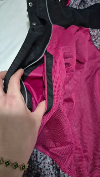 Chaqueta Impermeable Quechua 2XL Negra y Rosa