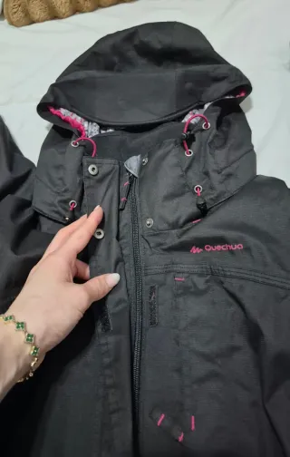 Chaqueta Impermeable Quechua 2XL Negra y Rosa