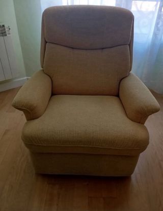 Sillón reclinable tela, en muy buen estado.