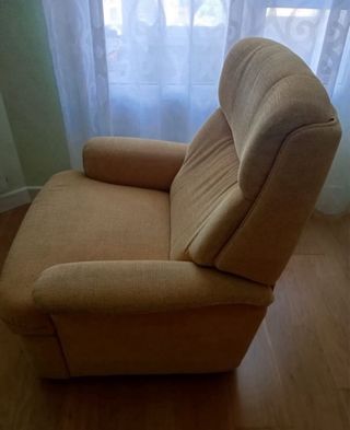 Sillón reclinable tela, en muy buen estado.