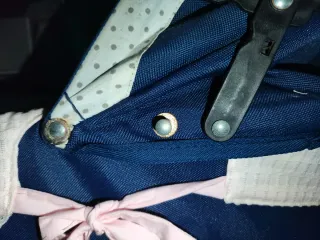 Carrito de muñecas azul