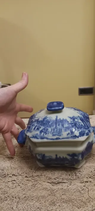 Porcelana Azul y Blanco Victoria Ware