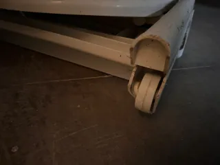 Tumbona de jardín blanca(Recogida en Badajoz ciuda