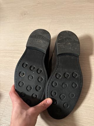 Zapatos de ante marrones de marca castellanos