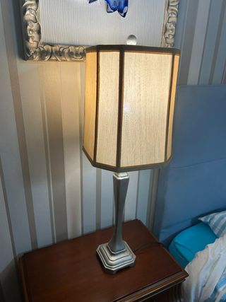 2 Candeeiros de Mesa Bege/Prata