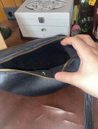 Bolso negro de piel Adolfo Domínguez