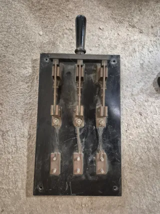 Seccionador antiguo principios siglo XX