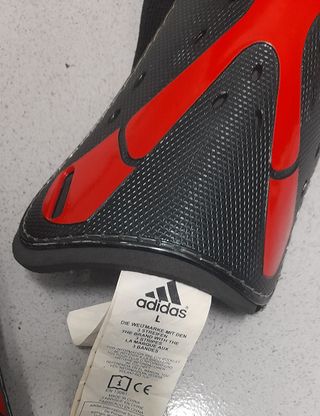 Espinilleras Adidas Talla L niño