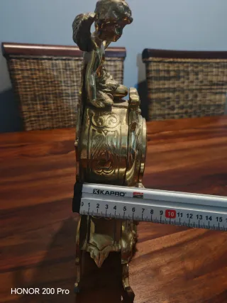 Reloj de sobremesa antiguo de bronce